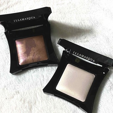 beyond powder/Illamasqua/ハイライトを使ったクチコミ（1枚目）