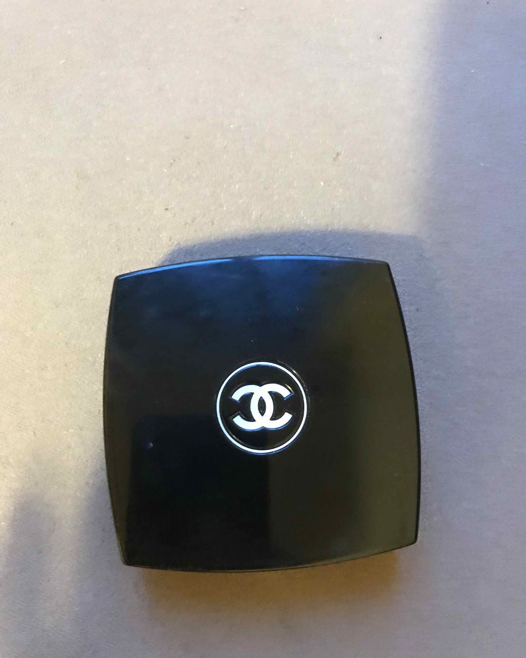 プードゥル ルミエール グラッセ/CHANEL/プレストパウダーを使ったクチコミ（2枚目）