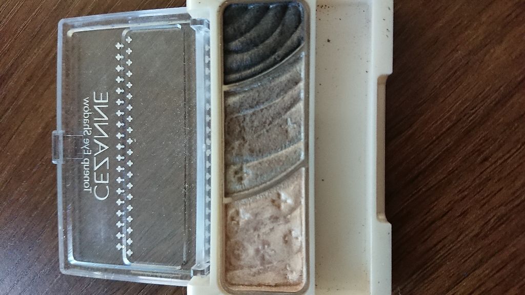 フォルミングエッジアイズ/KATE/アイシャドウパレットを使ったクチコミ（3枚目）