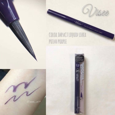 《 #カラーインパクトリキッドライナー
　　　　　　　　　#PU140 パープル / #Visee 》

▶ メーカー »» #ヴィセ
▶ 価格 »» 0.4ml / ¥1,000+tax
▶ カラー展開 »» 定番８色 ＋限定２色

　----------------------------------------
　〖　発　色　〗　★★★★★
　〖描きやすさ〗　★★★★☆
　〖滲みにくさ〗　★★★★★
　〖持ちの良さ〗　★★★★☆
　〖　コスパ　〗　★★★★★
　〖リピの有無〗　★★★★★
　----------------------------------------

先日発売された#新色 #パープル
別で投稿したミルキーグレーとはペンの形状、描き心地が異なるので分けてレビューしています。


ダーク感のあるパープル発色です♡
濃〜いブドウジュース、ウェルチ感！
明るめのポップ寄り発色というよりも、落ち着いた発色のパープルを求めている方にオススメしたい色。
ベーシックカラーの #アイライン と同じ感覚で使えます！


色によってペン先の材質に違いがあり、こちらは筆ペンタイプ。
跳ね上げラインもすーっと描けるようなつくりではあるのですが、先端が少し硬めの感触で立てるように使うとチクチク感があります。
筆のしなるようななめらかさはありませんが、その分筆先が割れたりモジャモジャしにくいかな？と思っています。
筆がダメにならずインクが切れる時までちゃんと使い切れるアイライナーが理想なので、そうだと良いのですが！


滲みはなく、ちゃんと肌に密着します。
私は泣いてるわけではなくても涙が出やすいせいか、長時間の使用で目尻がやや薄れていることはありました。
皮脂、涙、汗にとても強いわけではないかもしれませんが、完全に消えたりはしないので落ちやすいとは思いませんでした！
メイクオフ時はゴシゴシすることなく簡単に落とせました。



定番色として豊富なカラバリの #カラーアイライナー があると、気に入った色を見つけたときのリピートしやすくて助かります。
色によってペン先のつくり、液の質感も少し違う気がするので購入の際は事前の下調べをしておくと失敗しにくいと思います！



▶ こんな方にオススメ！
　✓ PU140は普段使いもしやすいようなカラーアイライナー
　✓ 黒や茶色、ネイビー以外のカラーアイライナー初挑戦の方にも

の画像 その0