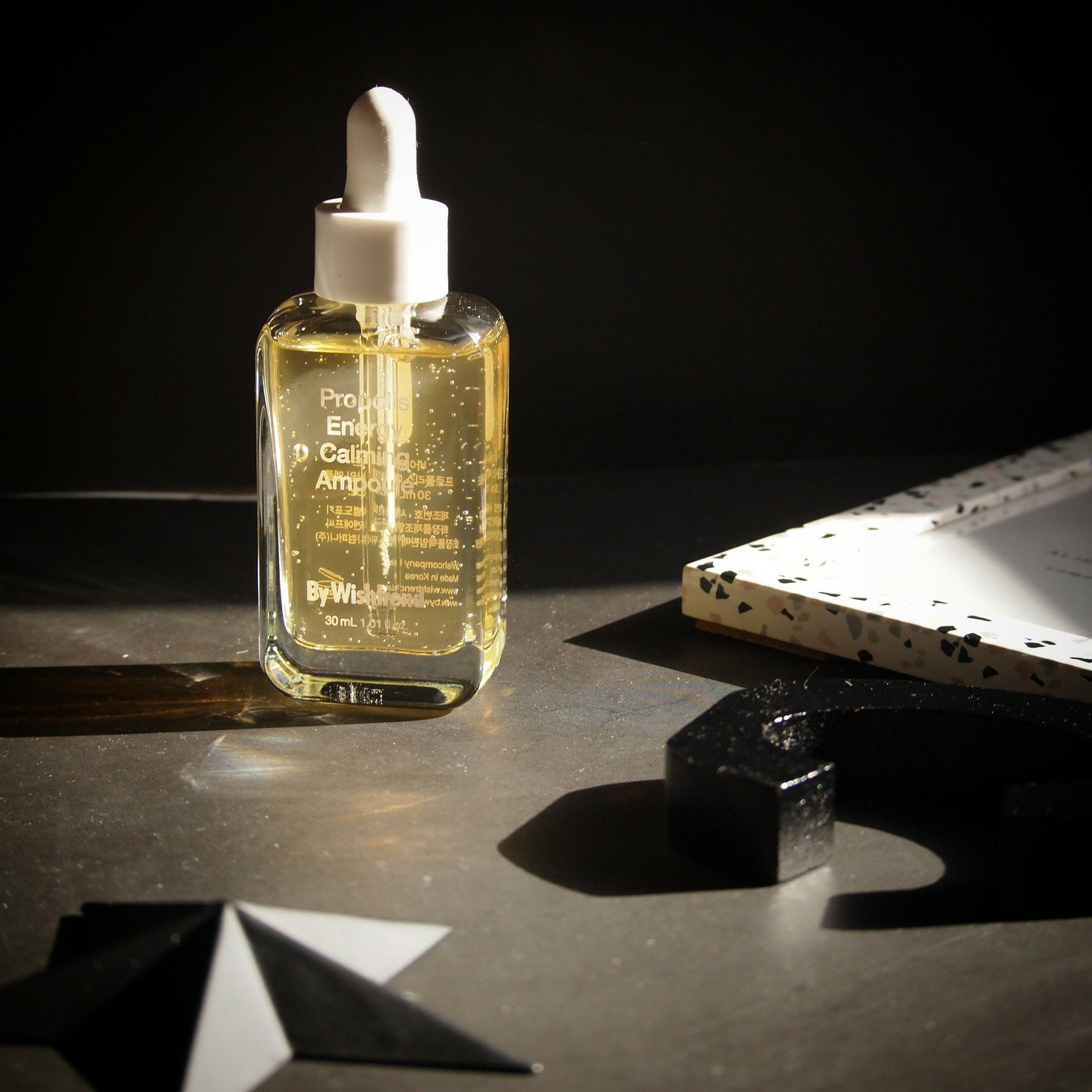 プロポリスエナジーカーミングアンプル/By Wishtrend/美容液を使ったクチコミ（3枚目）