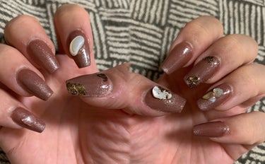 
今週のネイル💅

仕事柄、ネイルができないため、最近は週末のみネイルをしていることがあります。
知り合いには2日で取るの？！勿体無い！って言われますが、、、私も勿体無いなぁと思いつつ、仕方ないので泣く