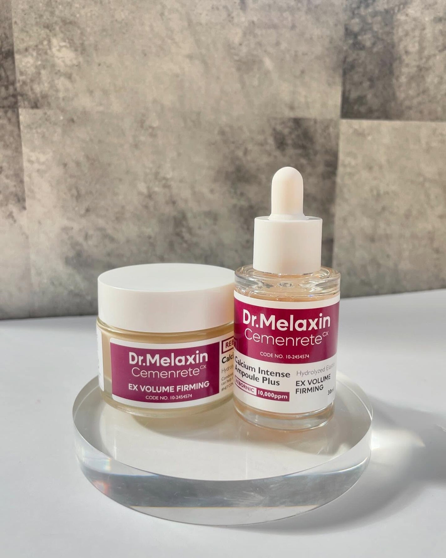 namugi122 on LIPS 「セメンリトカルシウムボリュームアイケアセット目元のお悩みが多い..」(1枚目)