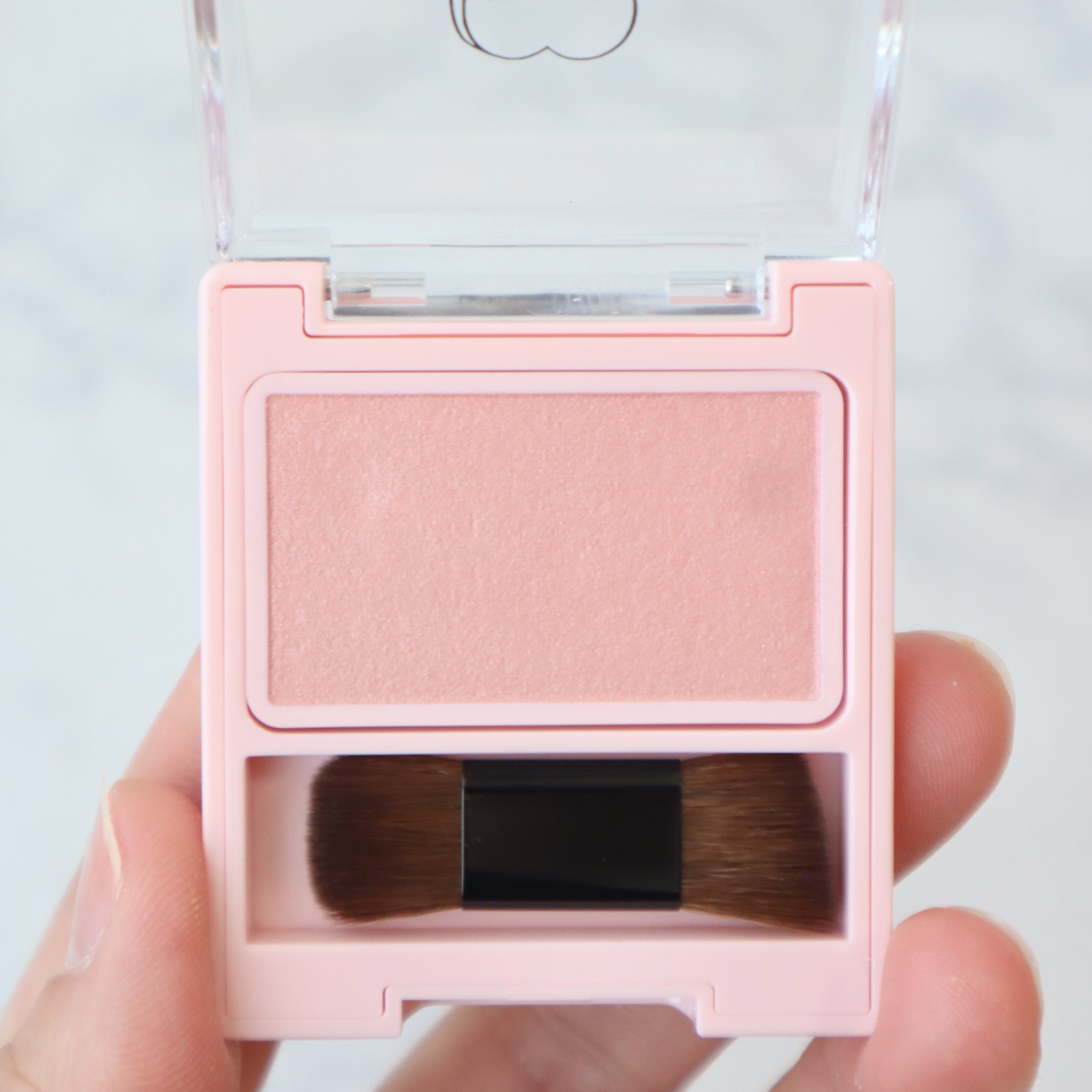 WHOMEE フーミー シングルブラッシュのクチコミ「最近のお気に入りチーク❤️

フーミーのシングルブラッシュ！

5色展開ある中で私が選んだのは.....」（2枚目）