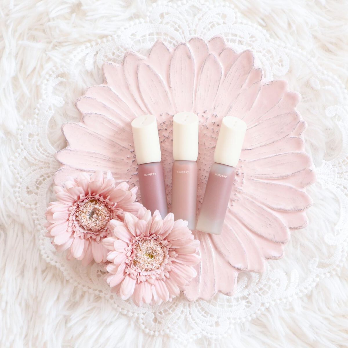 🎀

韓国コスメ、ヌグレイのリップを
3色お試しさせていただきましたପ(⑅ˊᵕˋ⑅)ଓ💕

˗ˋˏ マットクリーミーティント ˎˊ˗

＃𝟏 𝐅𝐚𝐯𝐨𝐫𝐢𝐭𝐞
＃𝟐 𝐁𝐫𝐮𝐧𝐜𝐡
＃𝟕 𝐁𝐥𝐨𝐰