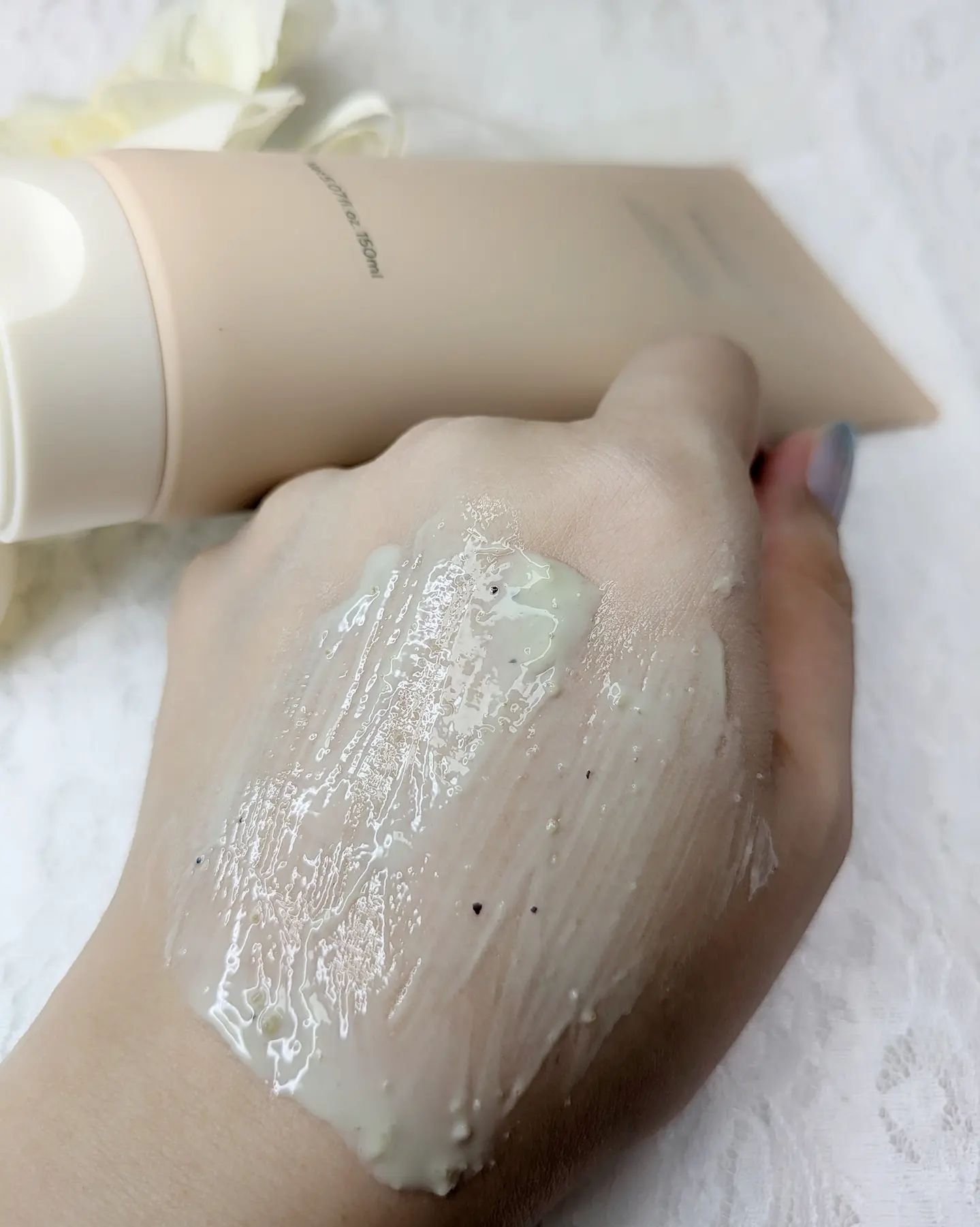 グロービタ フェイシャルスクラブ オレンジ＆ネロリ/AROMATICA/スクラブ・ゴマージュを使ったクチコミ（3枚目）