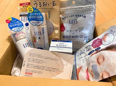 LIPSを通してLITS様から人気製品が7点入ったスペシャルboxを頂きました！！
ありがとうございます💜💜💜

リッツ モイスト ローション(化粧水)
・無香料
・トロッとしていてちょうどいい保湿力
