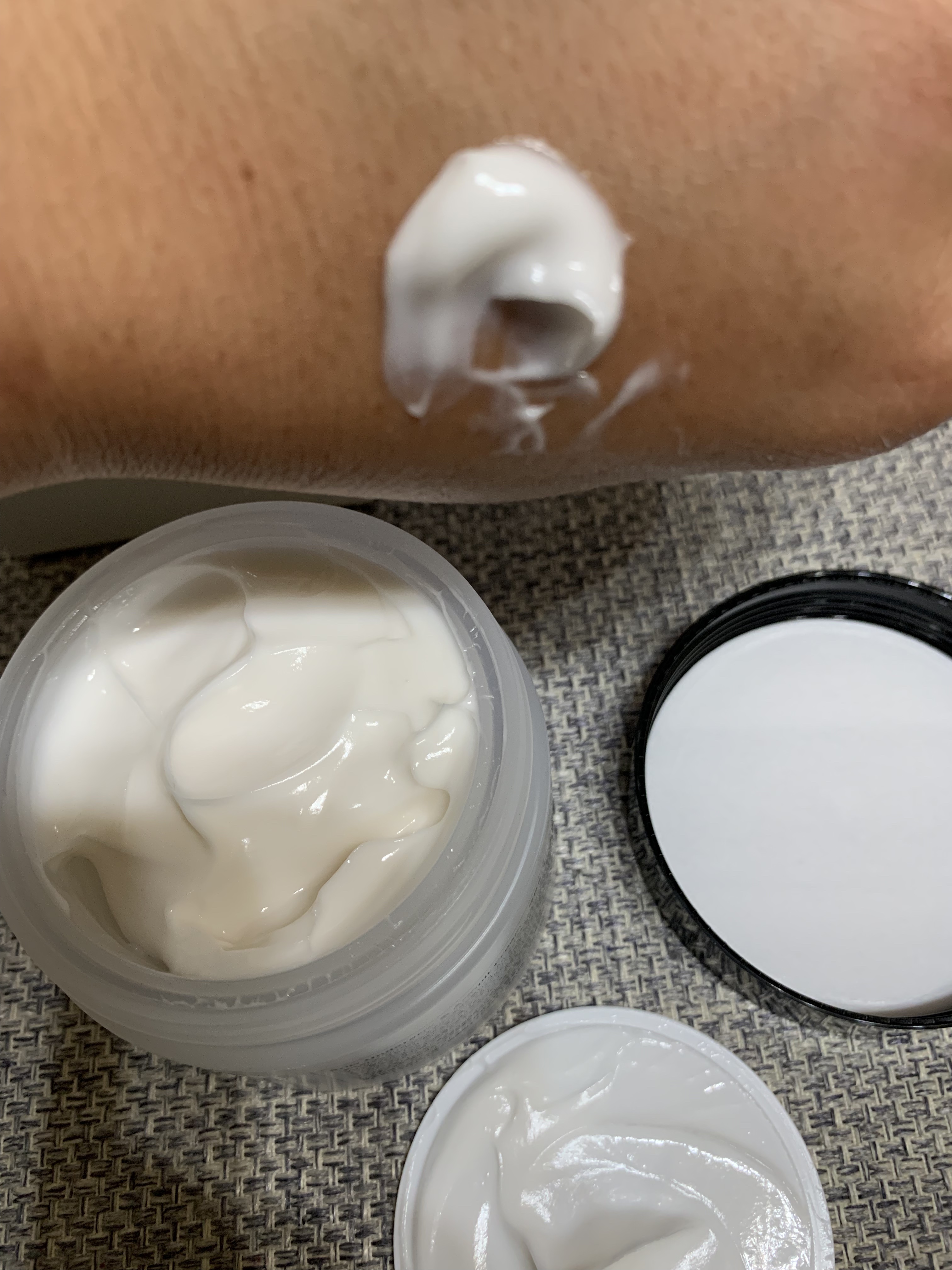 BnDアンダーアームクリーム(ボディクリーム)/BnD/デリケートゾーンケアを使ったクチコミ（2枚目）