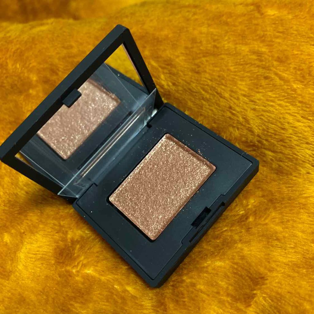 ハードワイヤードアイシャドー/NARS/単色アイシャドウを使ったクチコミ(1枚目)