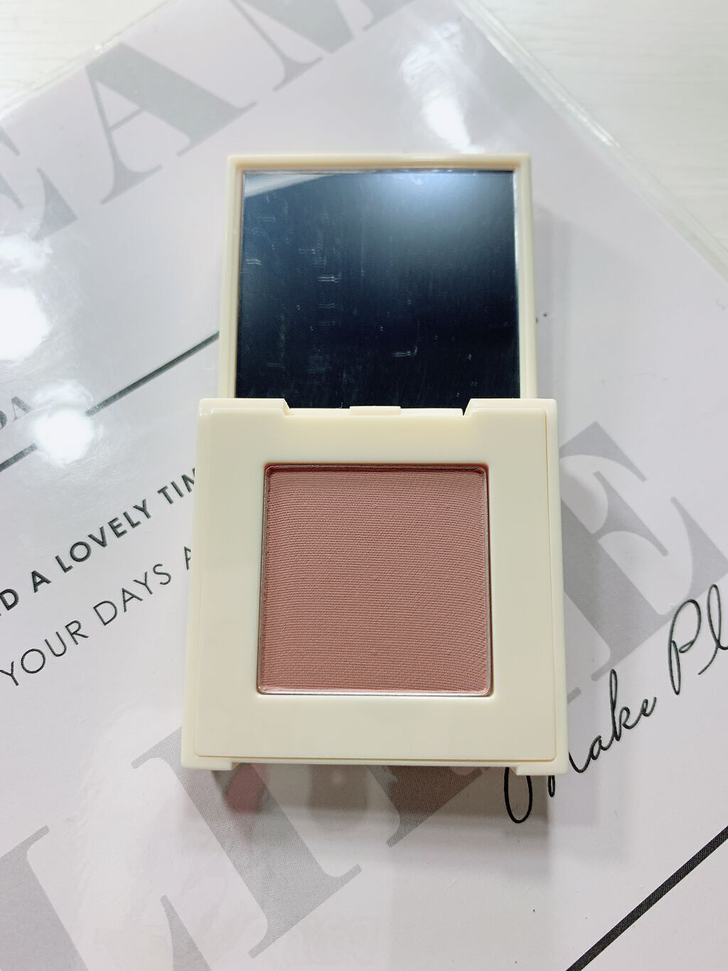 CILY (シリー) アイシャドウ　　ロイヤルローズ アイズオンミー #ROYAL ROSE / CILY(シリー) | LIPS