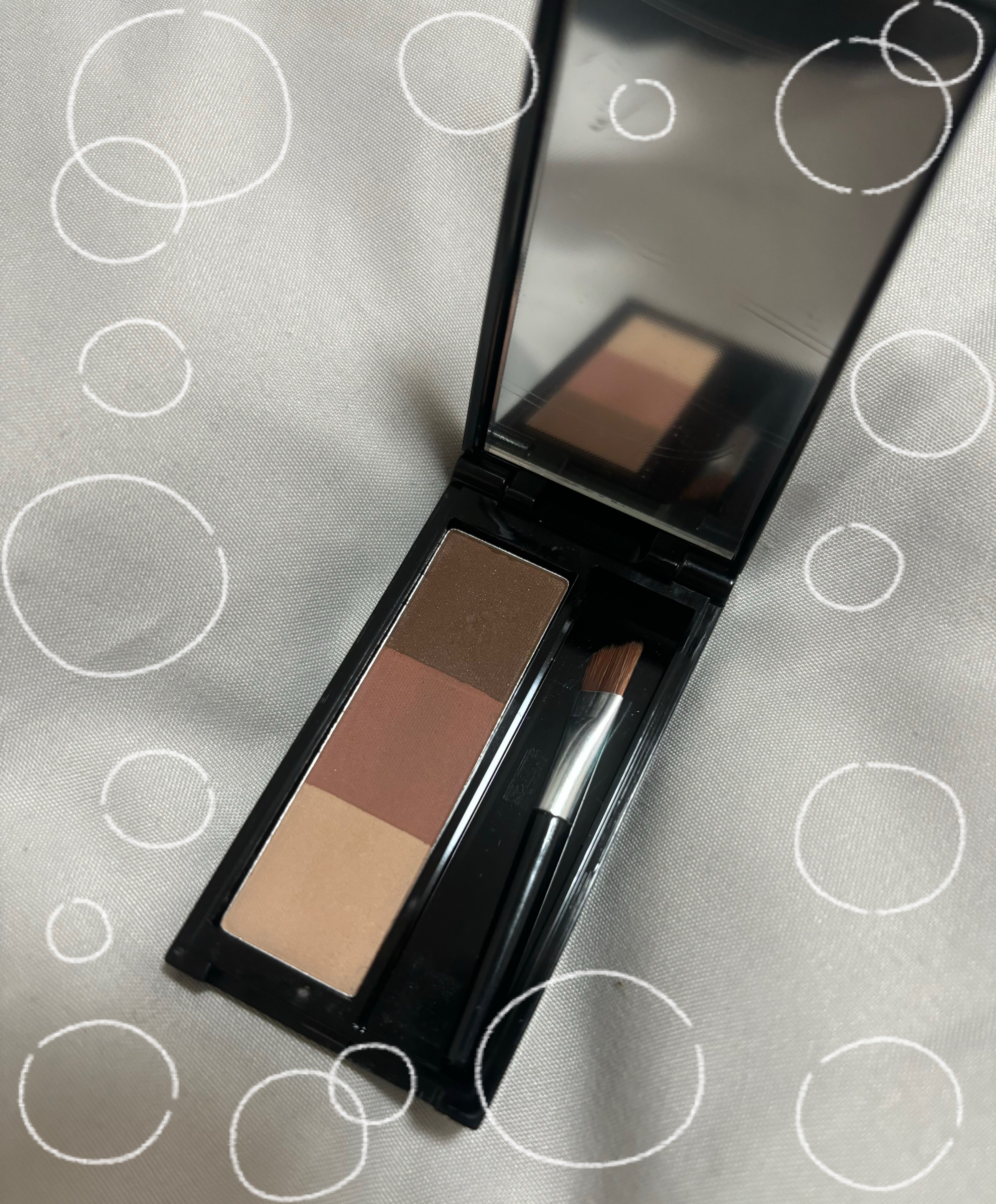 UGT‌︎ ︎アイブロウパウダー01b/U R GLAM/パウダーアイブロウを使ったクチコミ（1枚目）