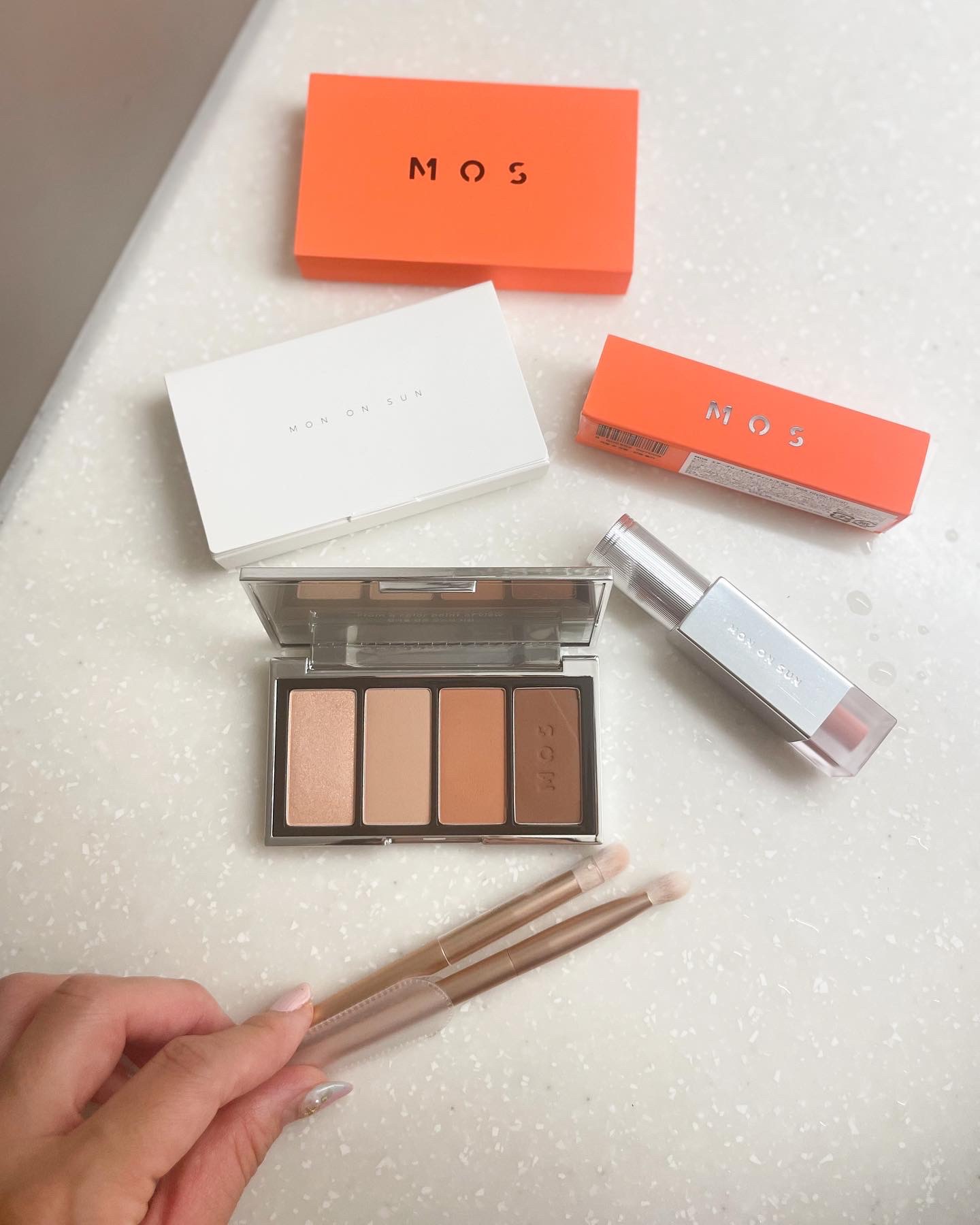 カラーリーウェイアイパレット/MOS/アイシャドウパレットを使ったクチコミ（1枚目）