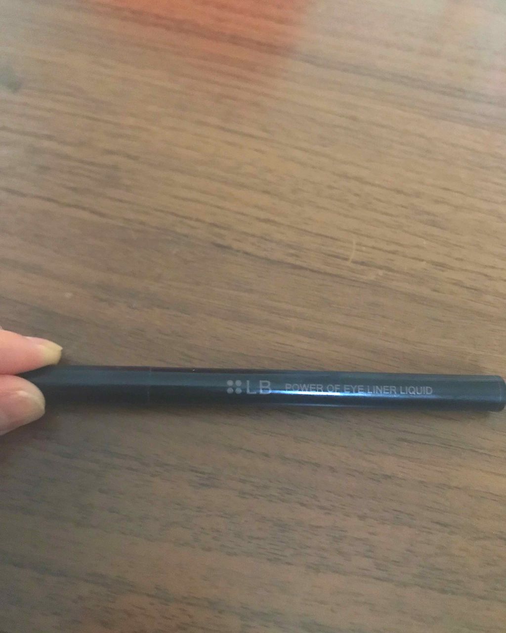 とっちゃん on LIPS 「LBパワーオブアイライナーリキッド落ちない!速乾!描きやすい!..」(1枚目)