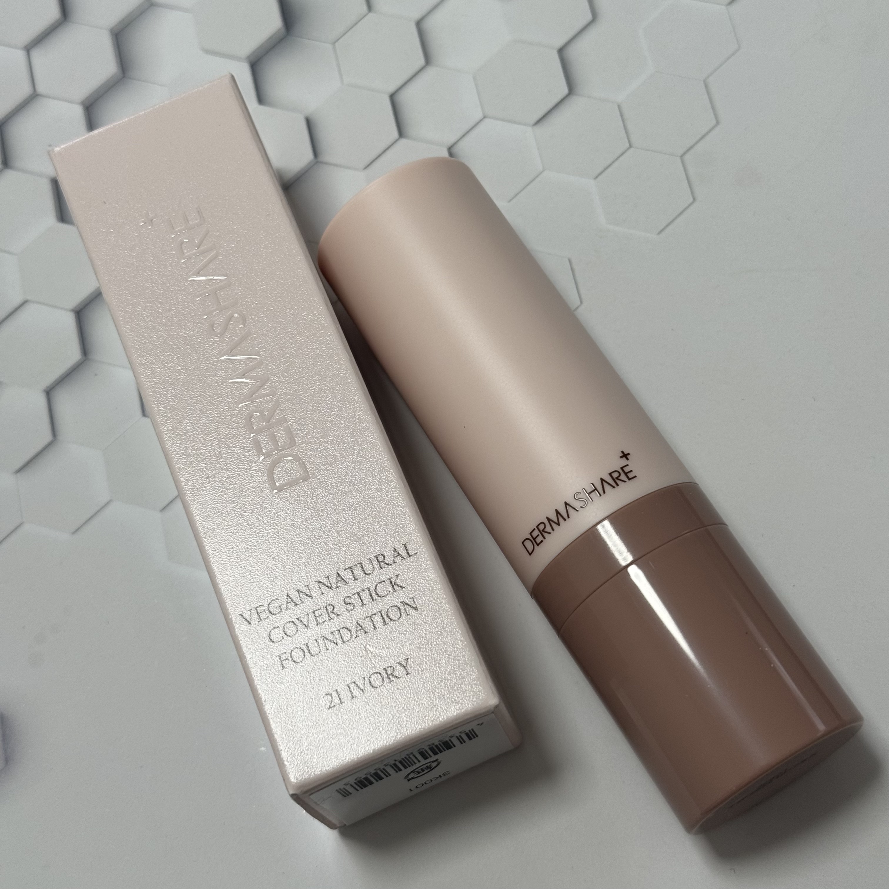 ヴィーガンナチュラルカバースティックファンデーション/DERMASHARE/その他ファンデーションを使ったクチコミ（1枚目）