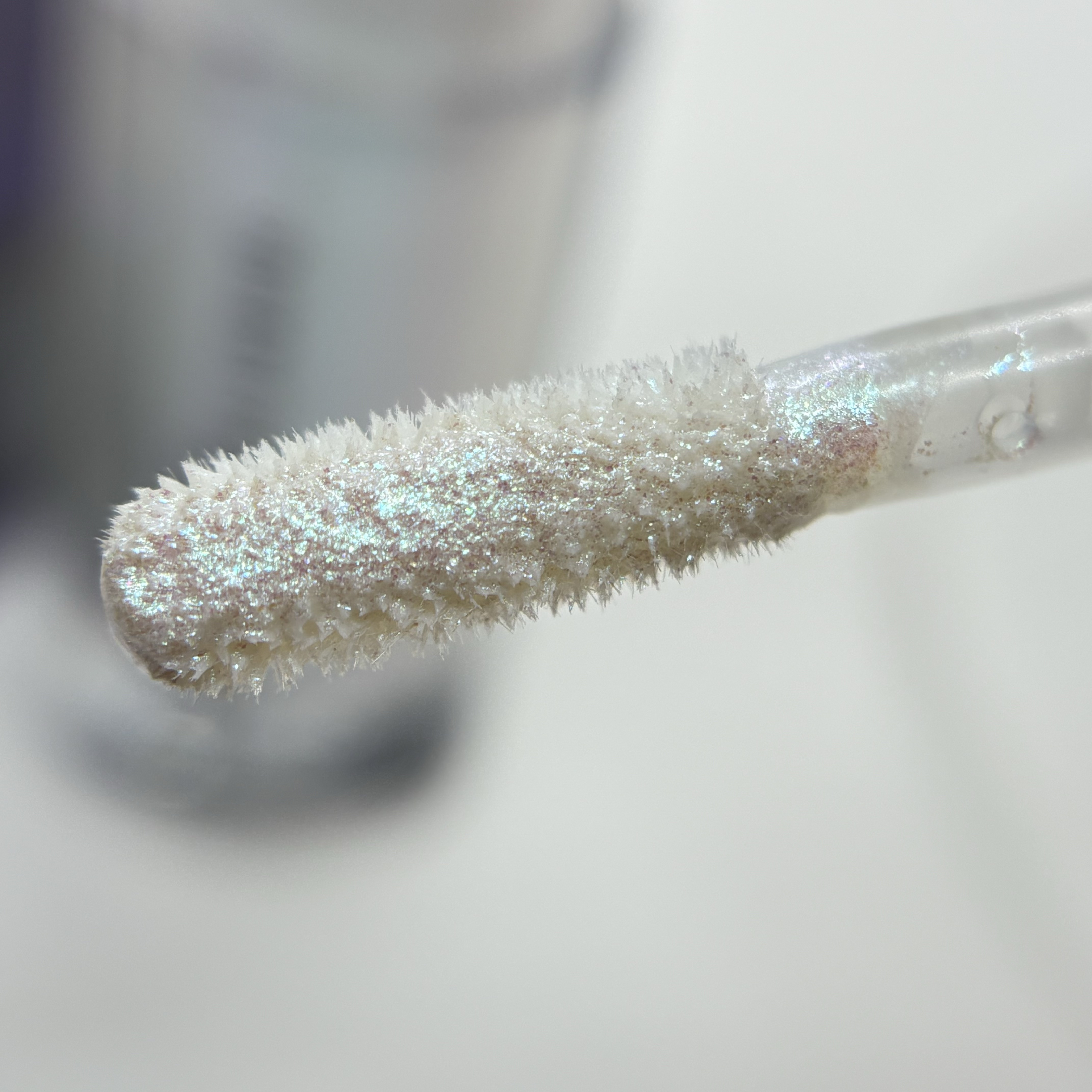 ダズルシャドウ リキッド/M・A・C/リキッドアイシャドウを使ったクチコミ（3枚目）