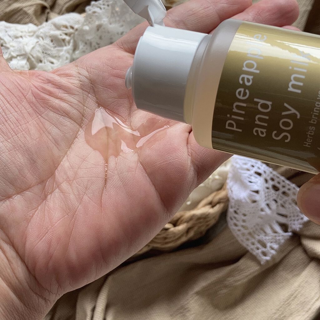 パイナップル豆乳ローションプレミアム/鈴木ハーブ研究所/ボディローションを使ったクチコミ(3枚目)