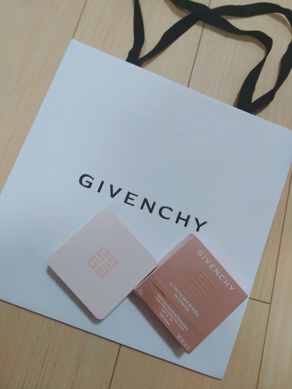 ランタンポレル ブロッサム クリーム コンパクト/GIVENCHY/化粧下地を使ったクチコミ（1枚目）