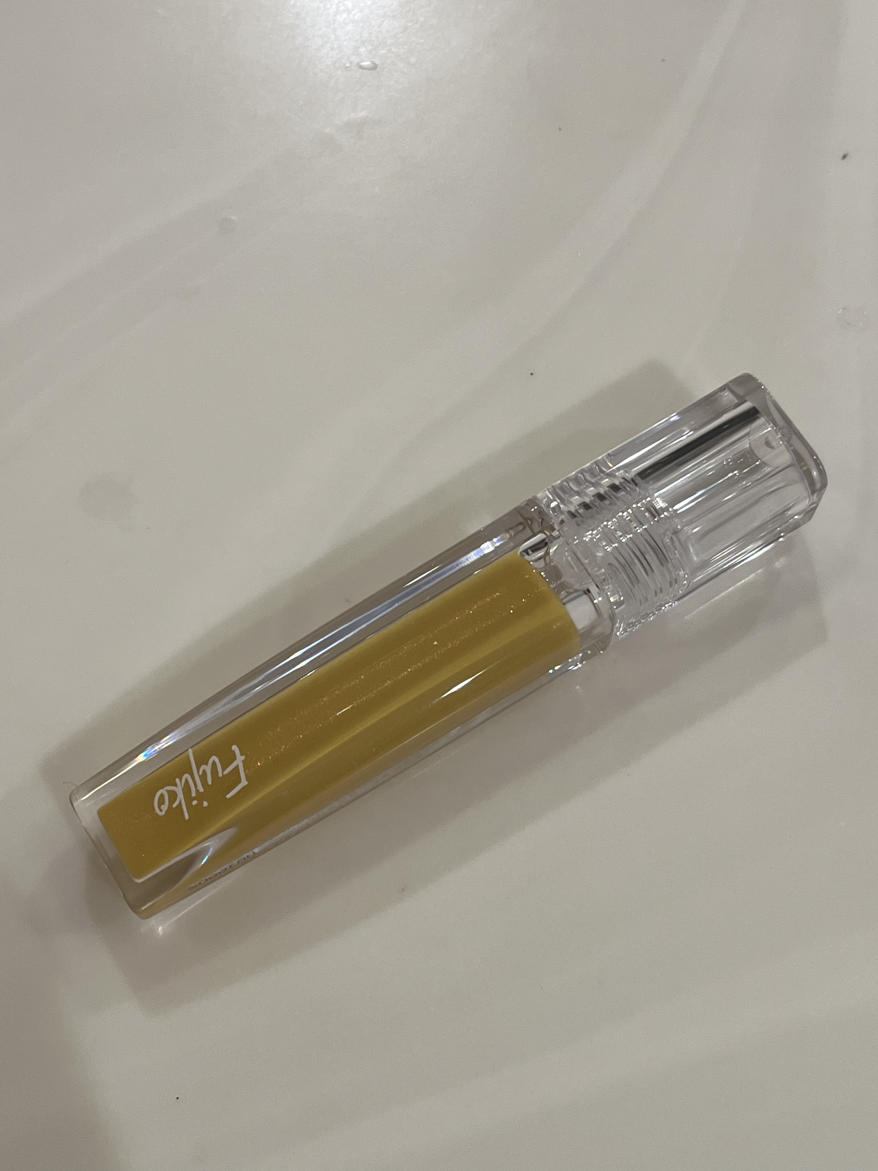 プランピーリップ 05 イエローシロップ/Fujiko/リップグロスを使ったクチコミ（2枚目）