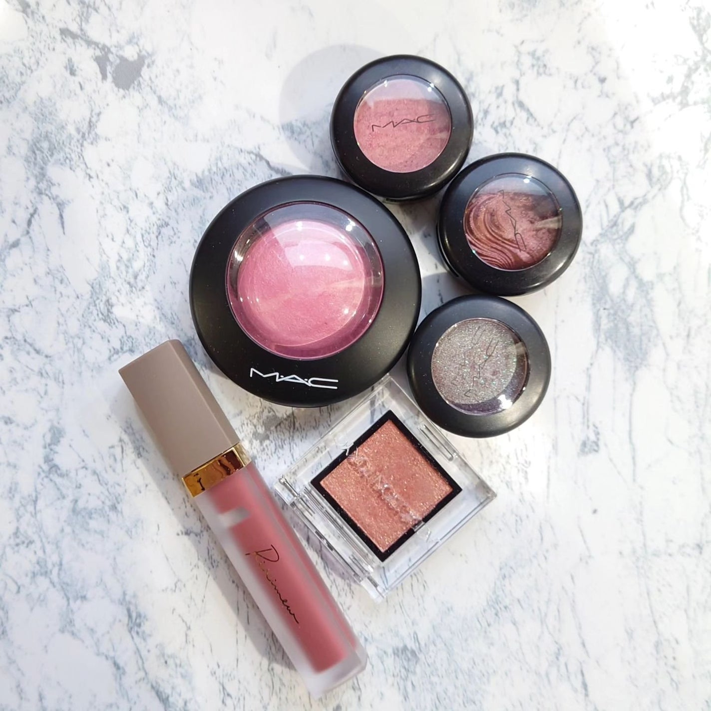 スモール アイシャドウ/M・A・C/単色アイシャドウを使ったクチコミ(3枚目)