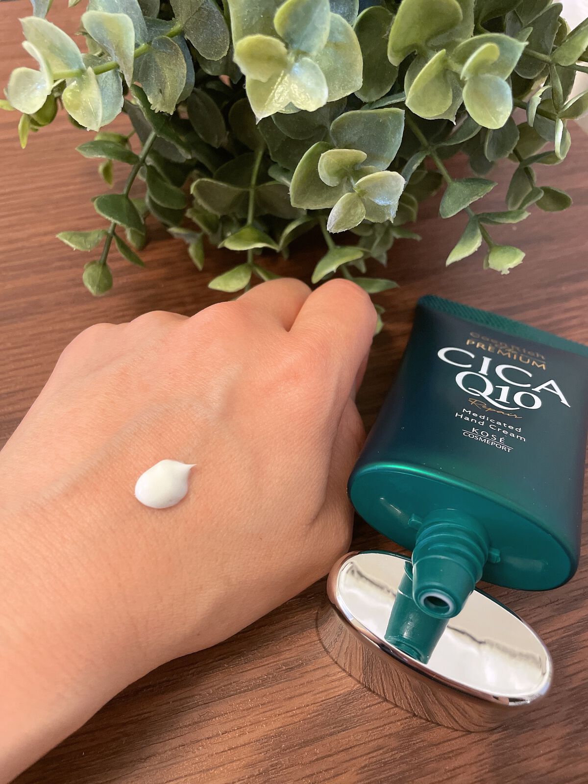 コエンリッチ ザ プレミアム 薬用CICAリペア ハンドクリーム/コエンリッチQ10/ハンドクリームを使ったクチコミ(3枚目)