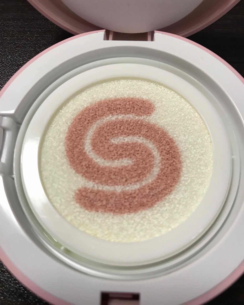 WHITE CREAMY CUSHION(ウユファンデ)/G9SKIN/化粧下地を使ったクチコミ（3枚目）