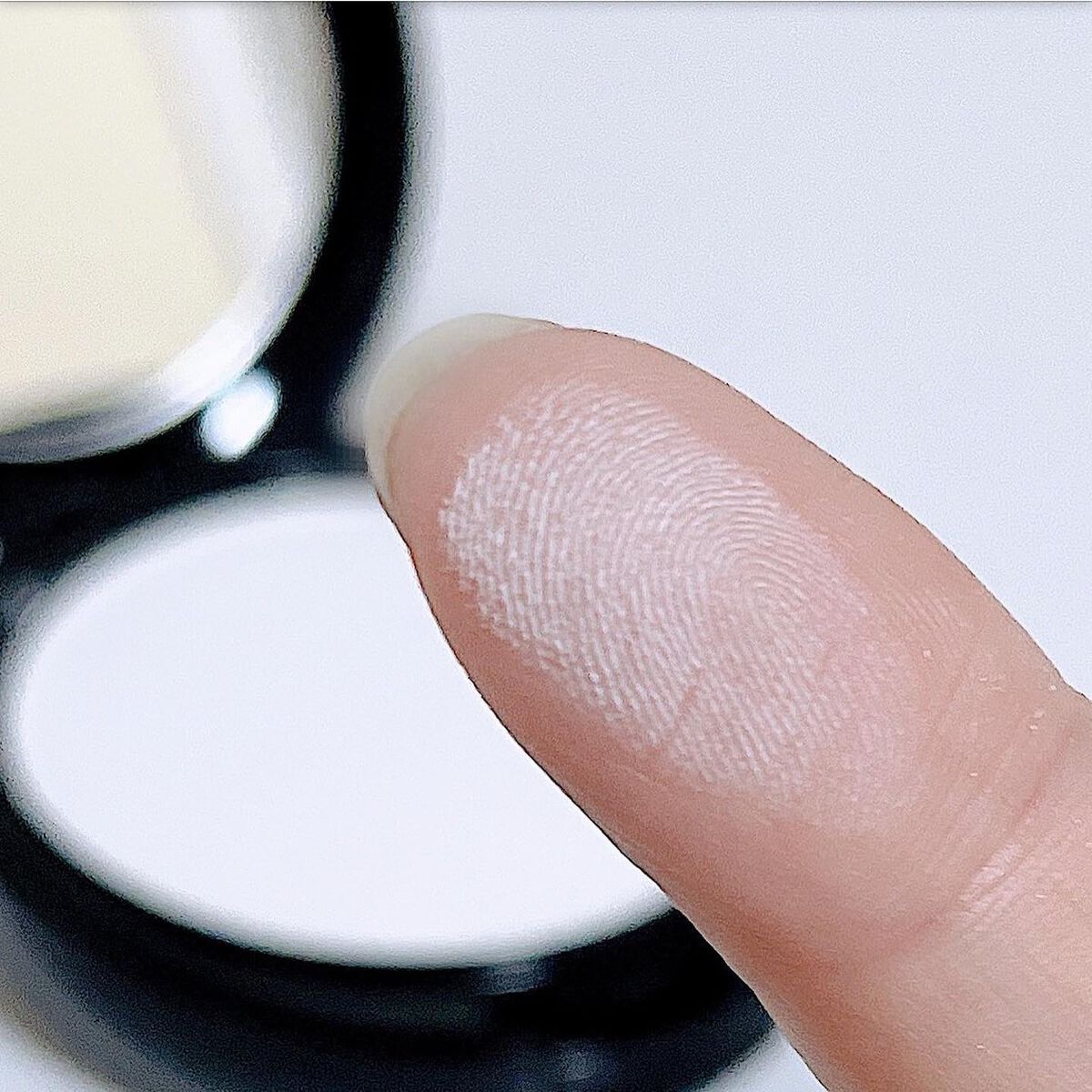 ステージ パフォーマー インビジブル パウダー/shu uemura/プレストパウダーを使ったクチコミ(3枚目)