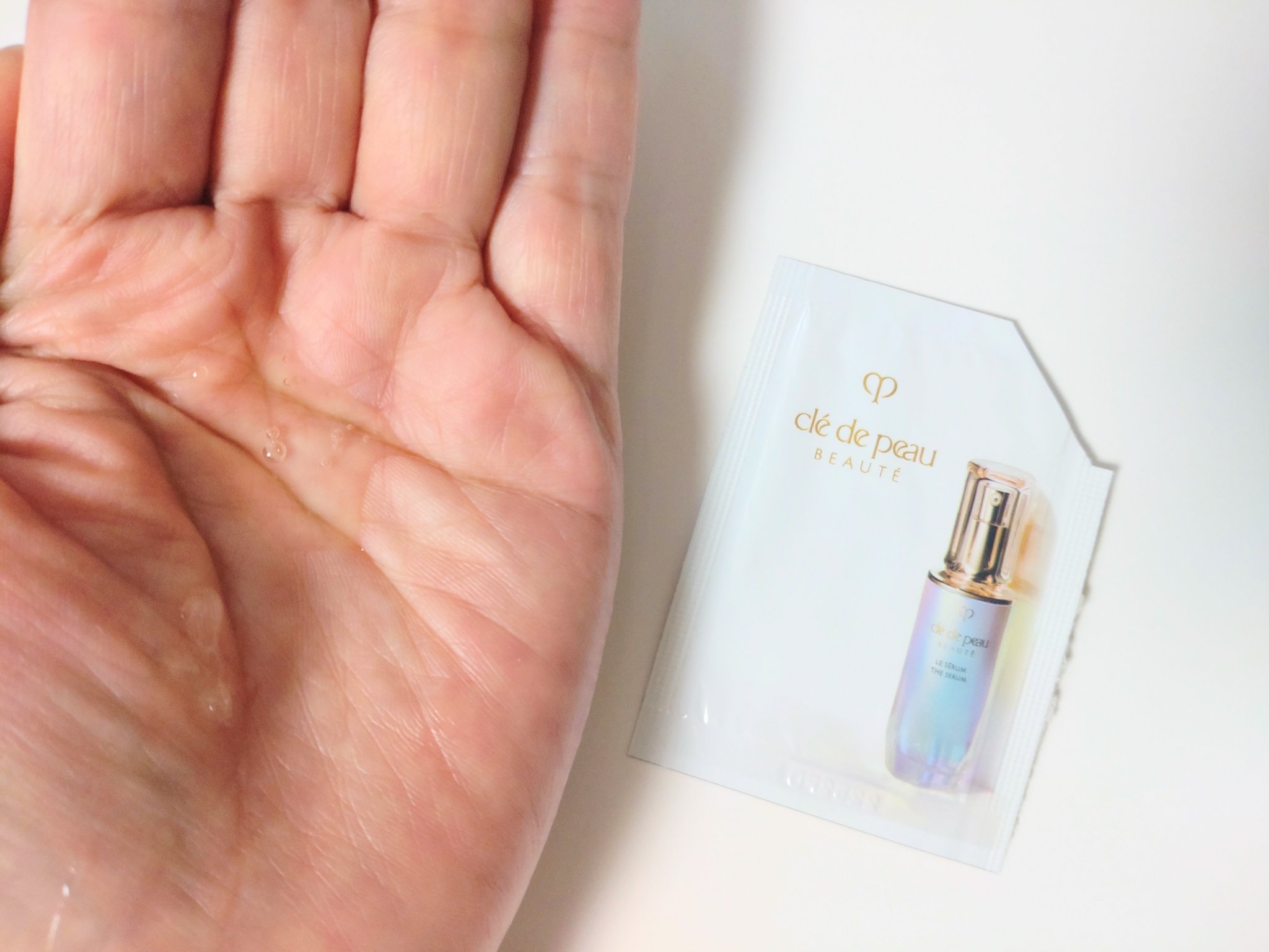 セラムラフェルミサンＳｎ/クレ・ド・ポー ボーテ/美容液を使ったクチコミ（3枚目）