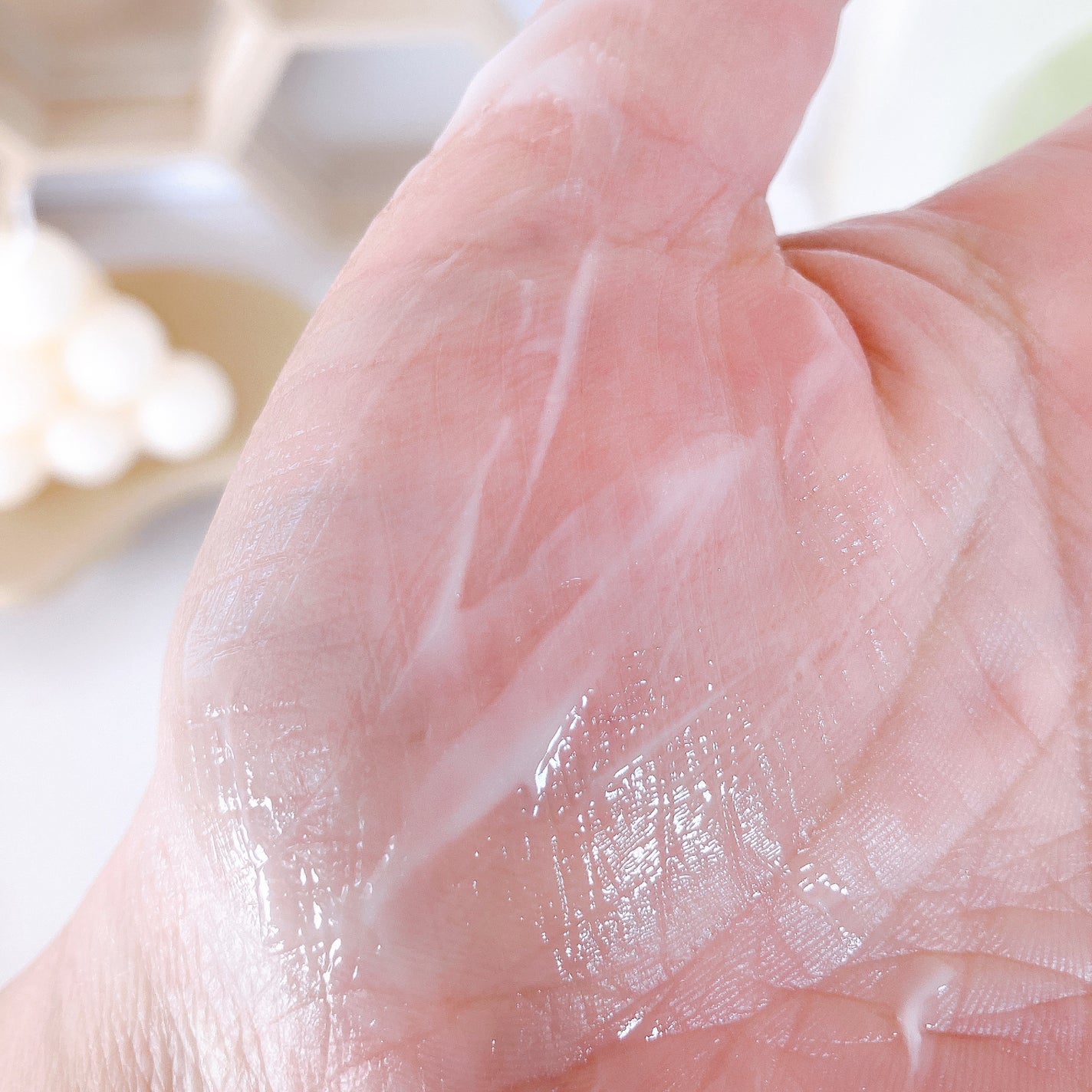 エッセンシャル リアル アイクリーム フォーフェイス/AHC/アイケア・アイクリームを使ったクチコミ(4枚目)