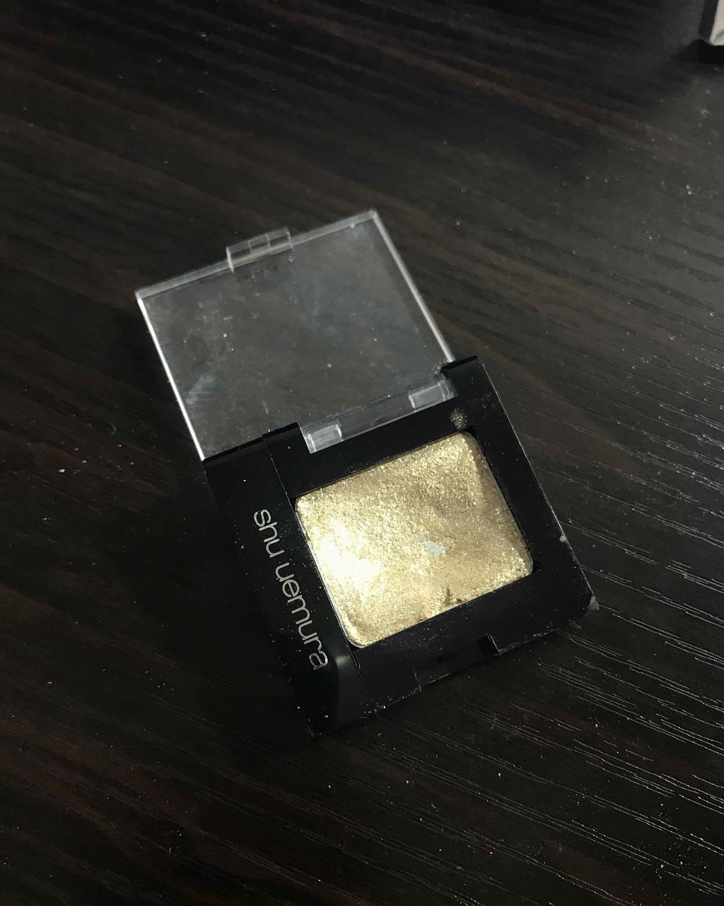 （旧）プレスド アイシャドー (レフィル) G white gold/shu uemura/単色アイシャドウを使ったクチコミ（1枚目）