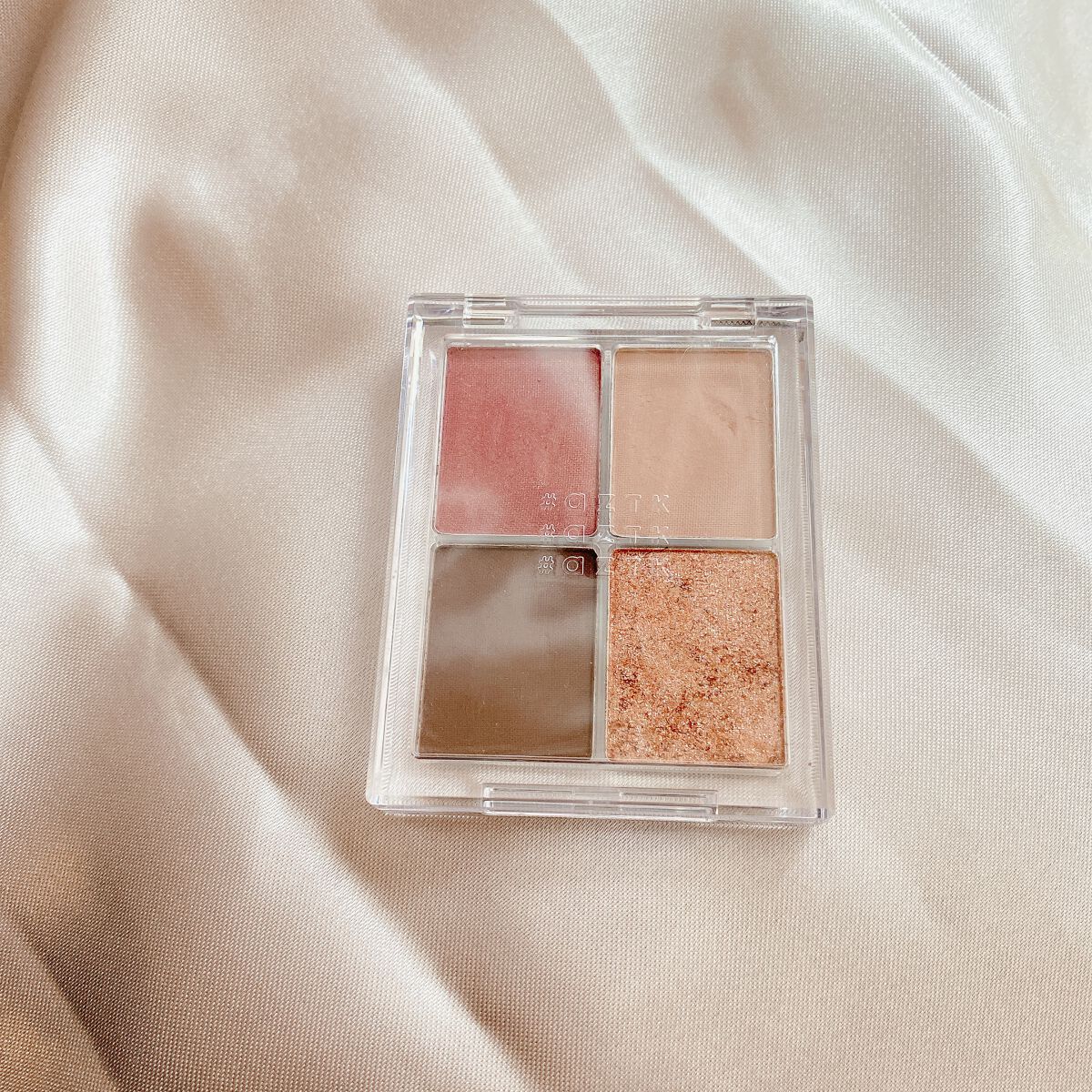 4色アイシャドウパレット/aZTK/アイシャドウパレットを使ったクチコミ(2枚目)