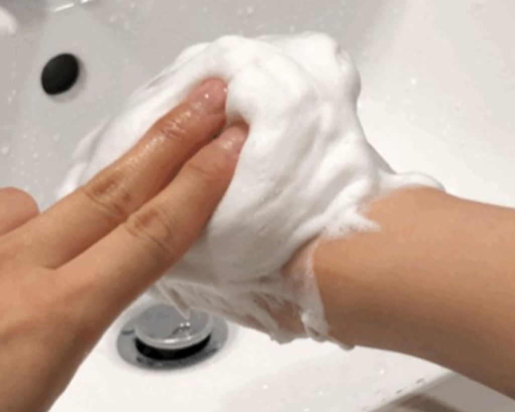 A アクネフォーム/NOV/洗顔フォームを使ったクチコミ(1枚目)