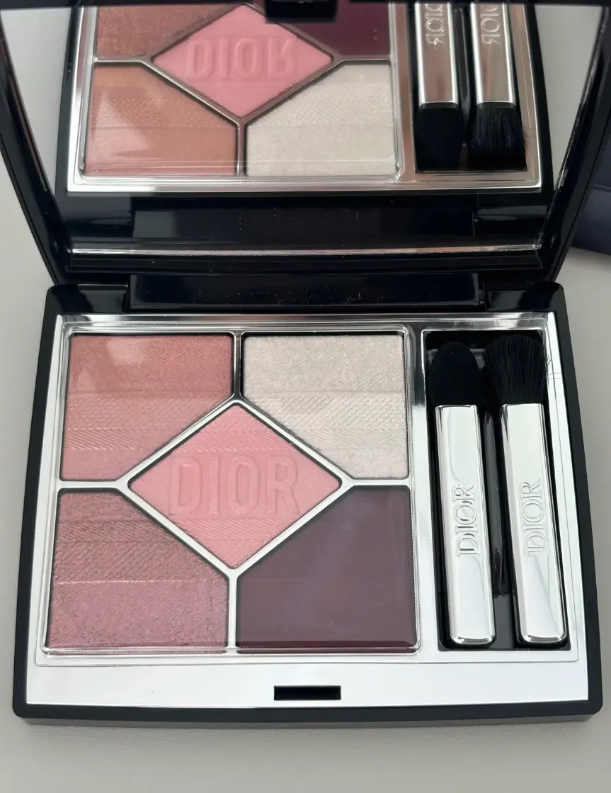 【旧】ディオールショウ サンク クルール（プラン ドゥ パリ コレクション限定品）/Dior/アイシャドウを使ったクチコミ（1枚目）