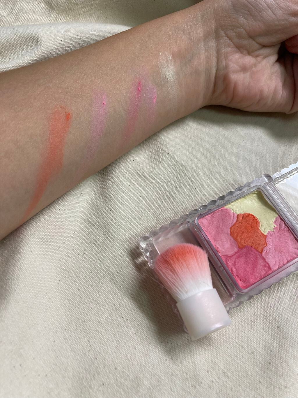 グロウフルールチークス/キャンメイク/パウダーチークを使ったクチコミ(3枚目)