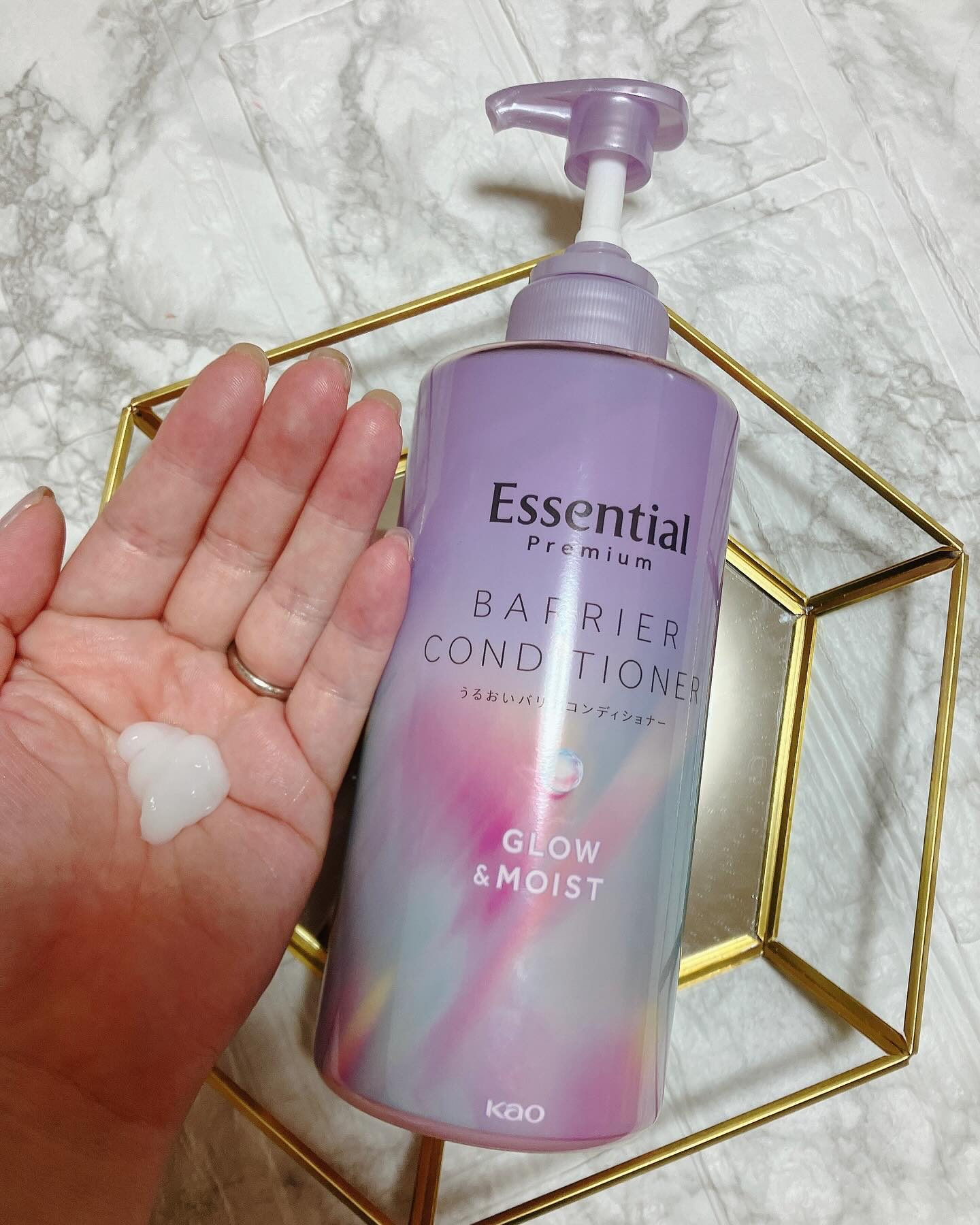 エッセンシャル プレミアム うるおいバリアシャンプー/コンディショナー グロウ＆モイスト/エッセンシャル/市販シャンプーを使ったクチコミ（3枚目）
