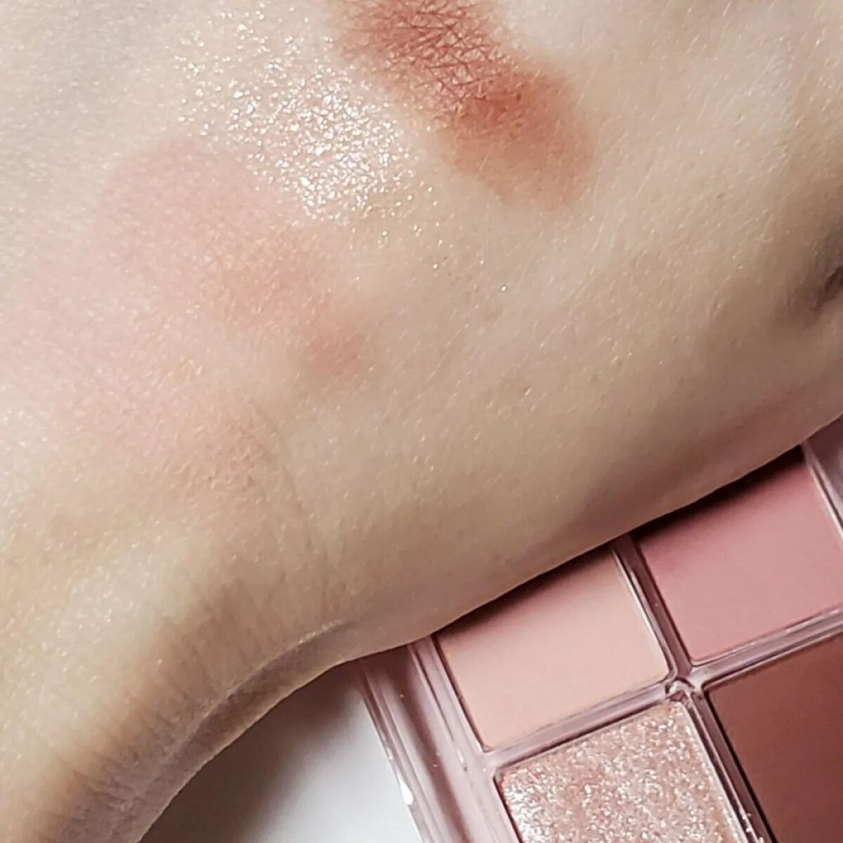 アンドバイロムアンド　グラッシーボムティント/&nd by rom&nd/リップティントを使ったクチコミ（2枚目）