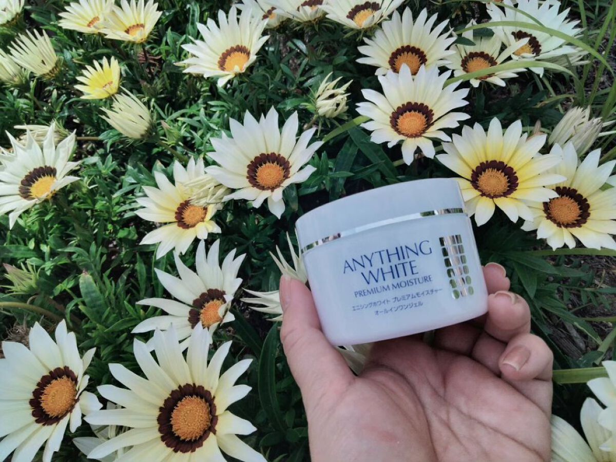 エニシングホワイト プレミアムモイスト/フェヴリナ/オールインワン化粧品を使ったクチコミ（2枚目）
