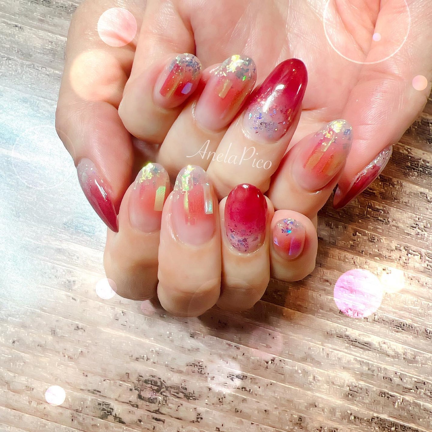 mamico on LIPS 「*お客様ネイル❤︎︎💅✨ふんわりチークとキラキラとレッド!大..」(1枚目)