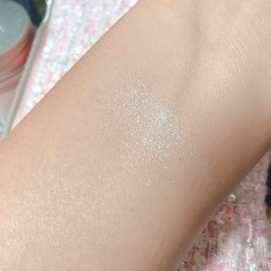 カラーイルミネーター/ettusais/プレストパウダーを使ったクチコミ（3枚目）