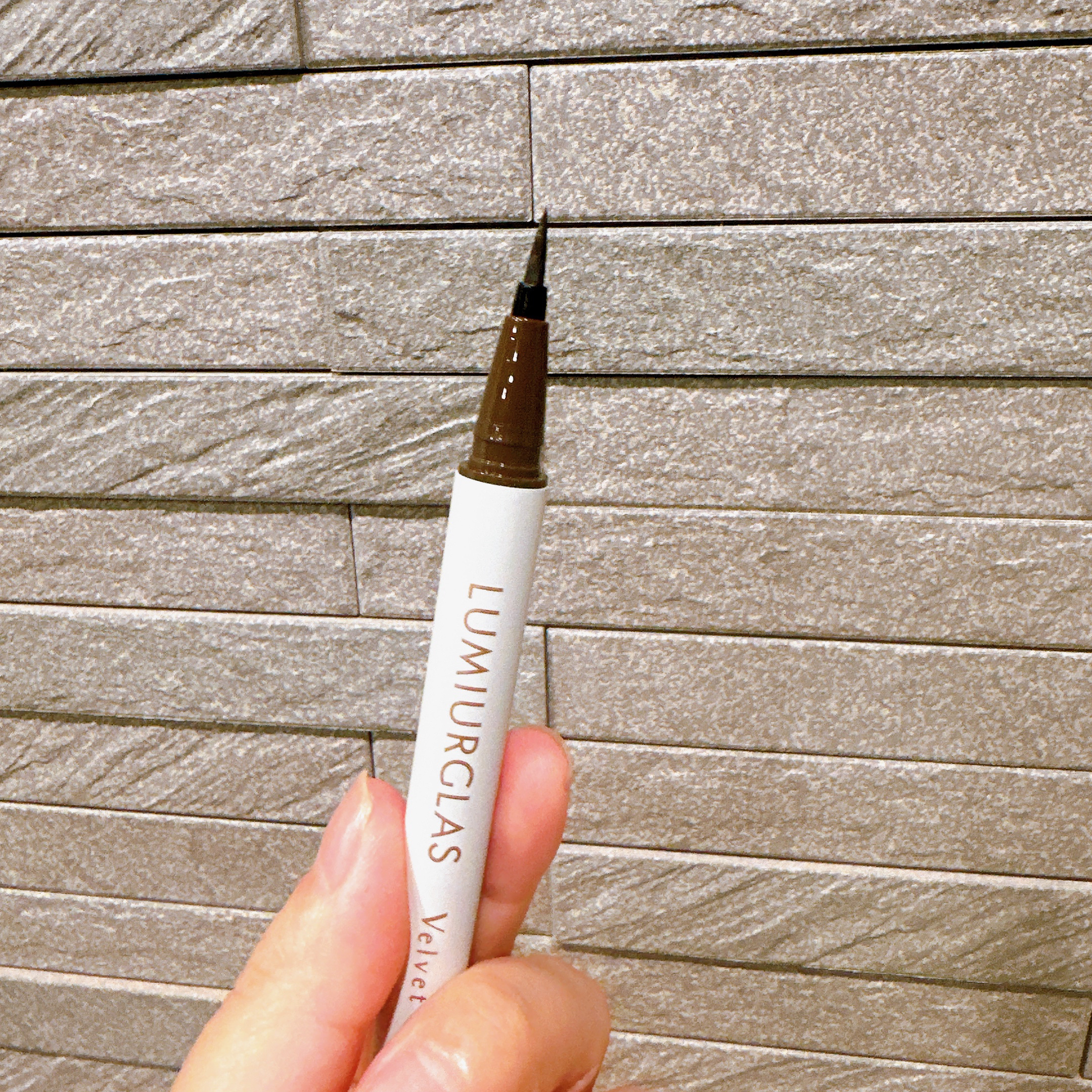 ベルベットライナー/LUMIURGLAS/リキッドアイライナーを使ったクチコミ（2枚目）