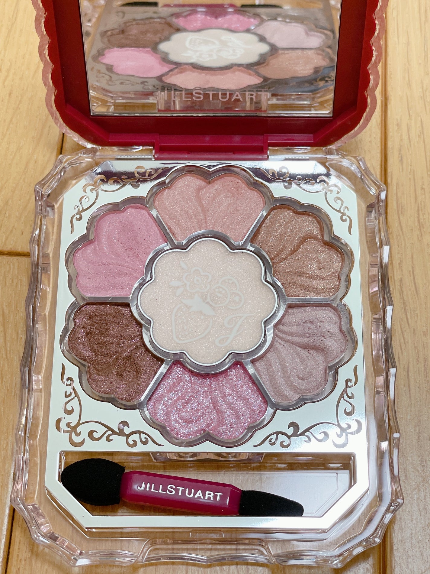 パウダーファンデーション/チャコットプランツ/パウダーファンデーションを使ったクチコミ(5枚目)