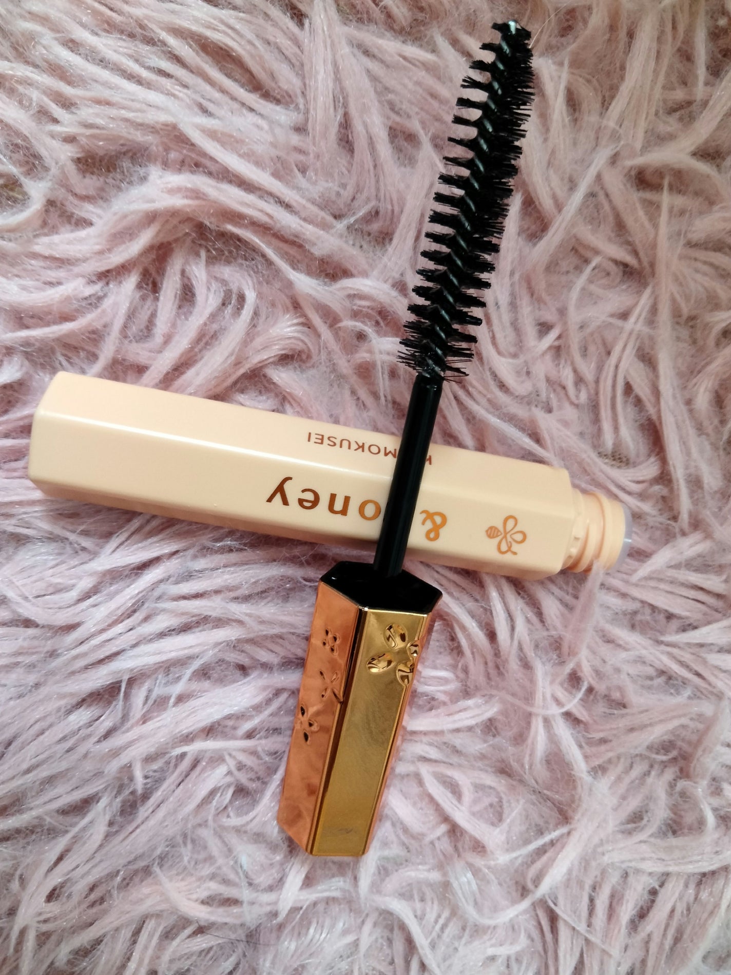 アンドハニー キンモクセイ マトメイク スティック4.0/&honey/ヘアジェルを使ったクチコミ(4枚目)