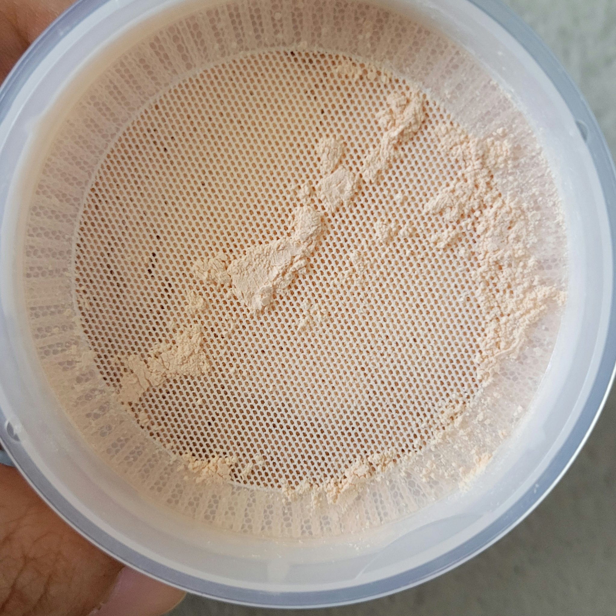 フェイスパウダー/media luxe/ルースパウダーを使ったクチコミ（2枚目）