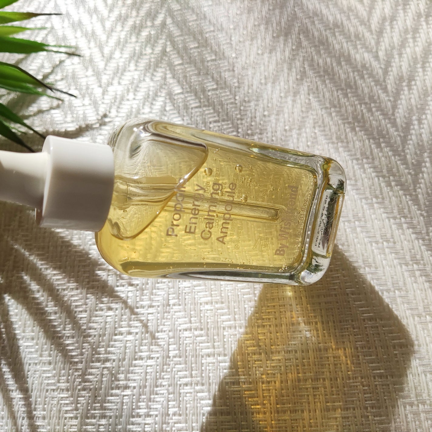 プロポリスエナジーカーミングアンプル/By Wishtrend/美容液を使ったクチコミ(3枚目)