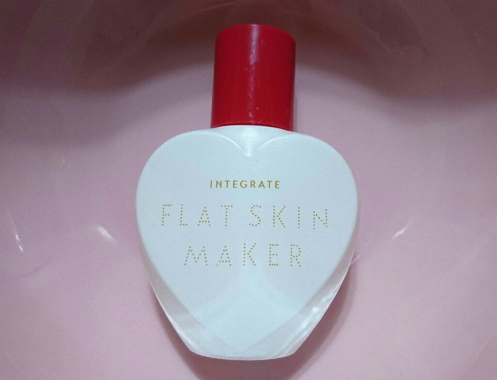 フラットスキンメーカー N/インテグレート/リキッドファンデーションを使ったクチコミ(1枚目)