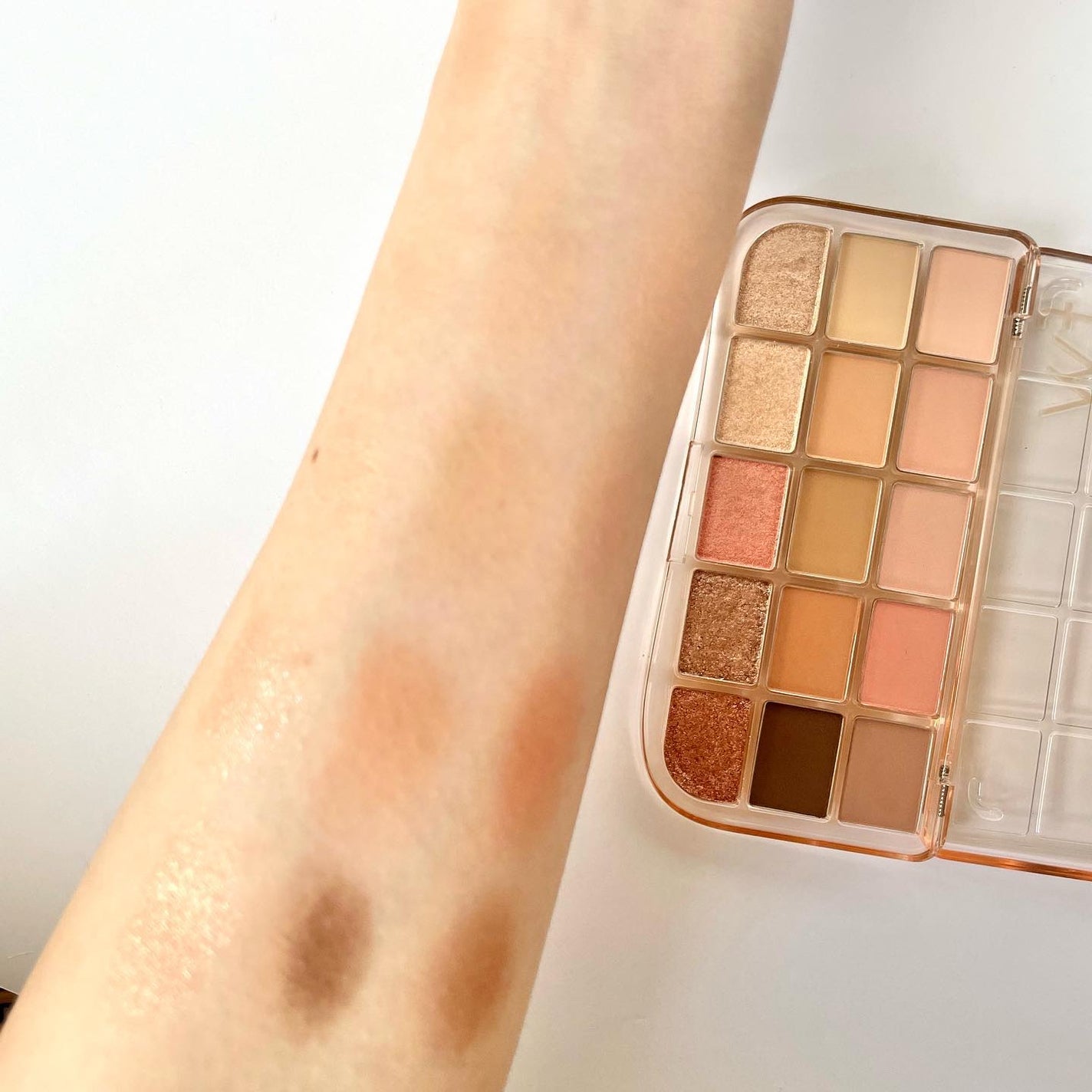 フィー モアムードアイパレット/fwee/アイシャドウパレットを使ったクチコミ(5枚目)