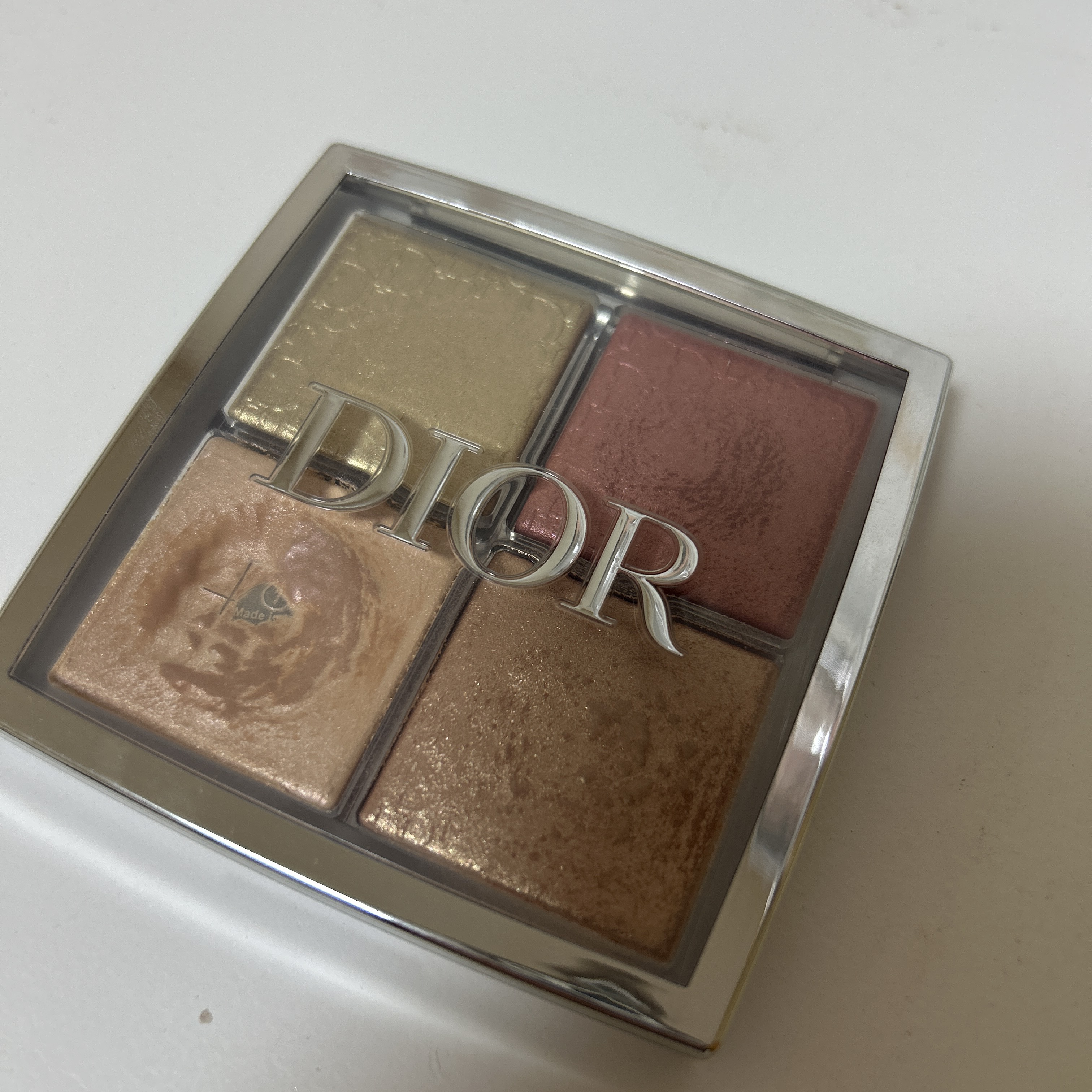 ディオール バックステージ フェイス グロウ パレット/Dior/ハイライトを使ったクチコミ（1枚目）