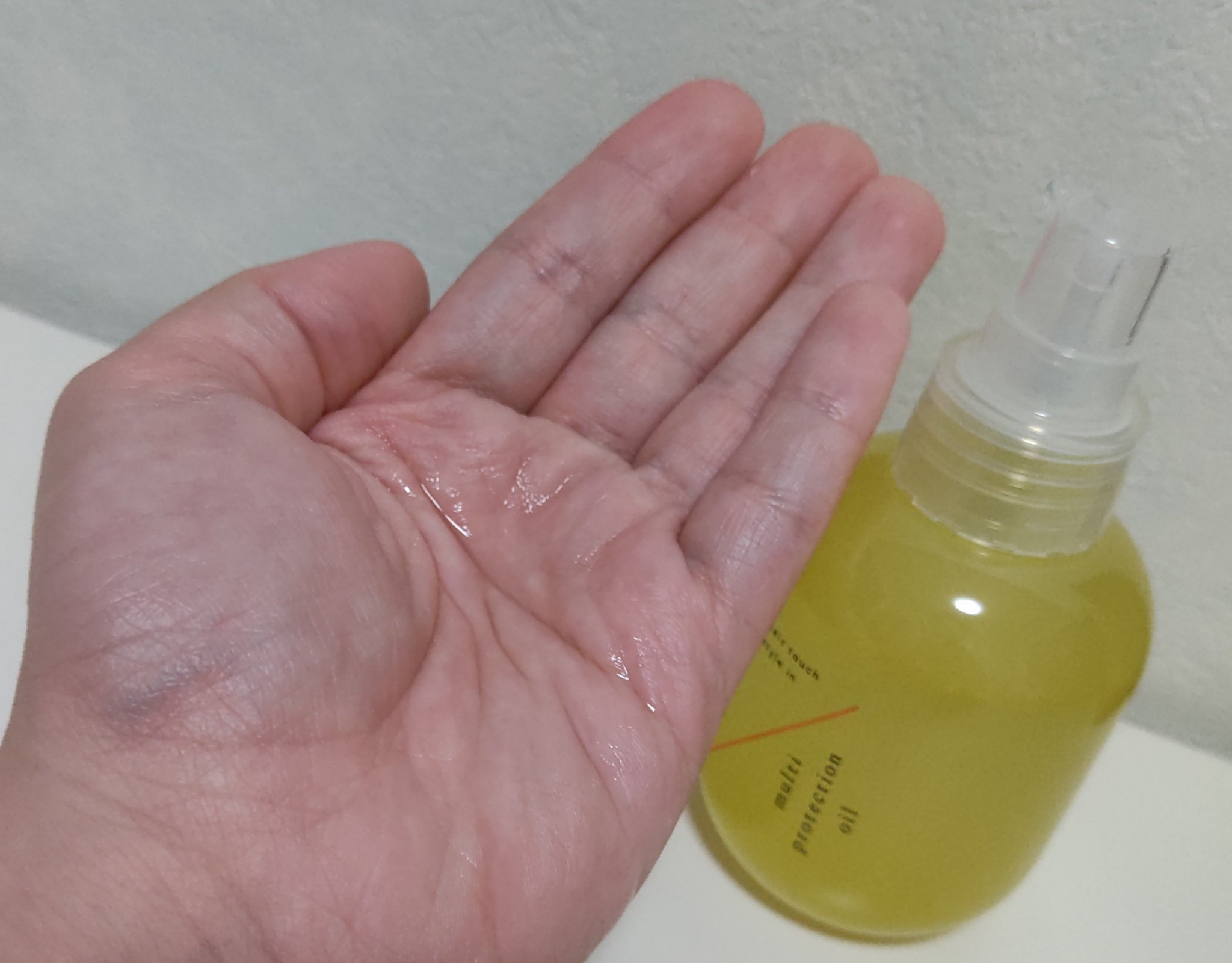 マルチ プロテクションオイル/ミューツへアタッチ/ヘアオイルを使ったクチコミ（3枚目）