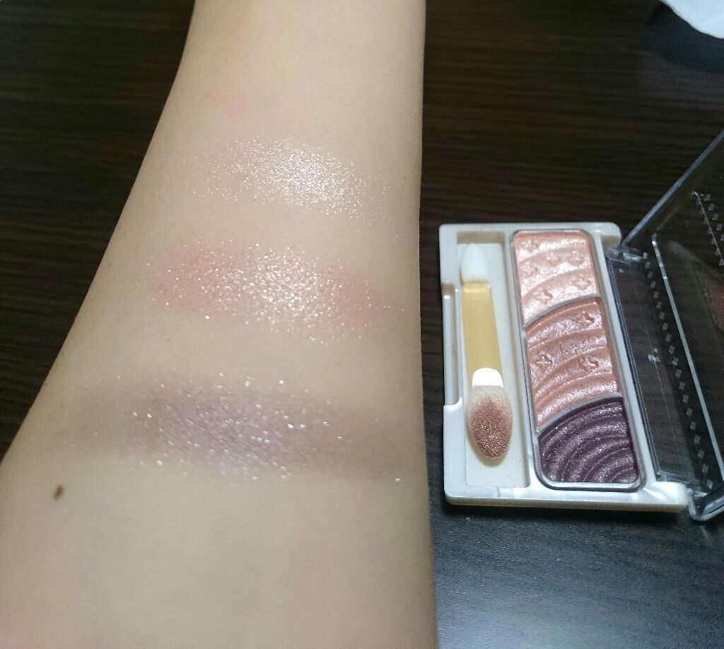 トーンアップアイシャドウ/CEZANNE/アイシャドウパレットを使ったクチコミ(2枚目)