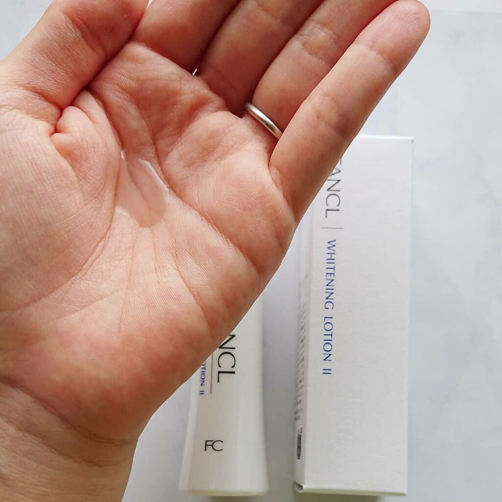 ホワイトニング 化粧液 II しっとり<医薬部外品>/ファンケル/化粧水を使ったクチコミ(2枚目)