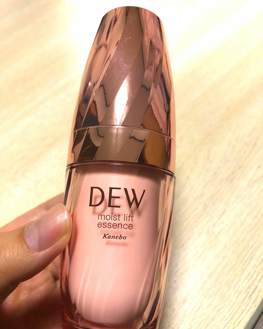 モイストリフトエッセンス/DEW/美容液を使ったクチコミ（1枚目）